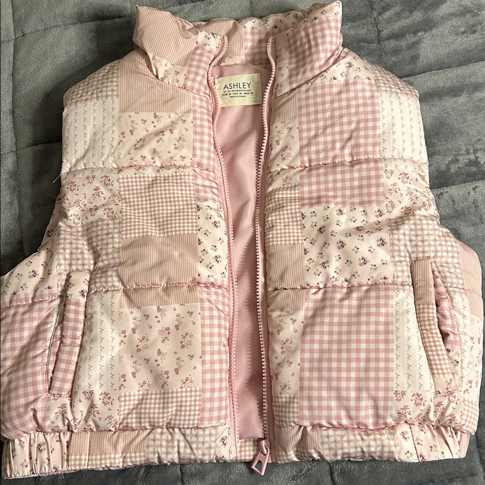 Pink Patchwork Puffer Vest - image 3